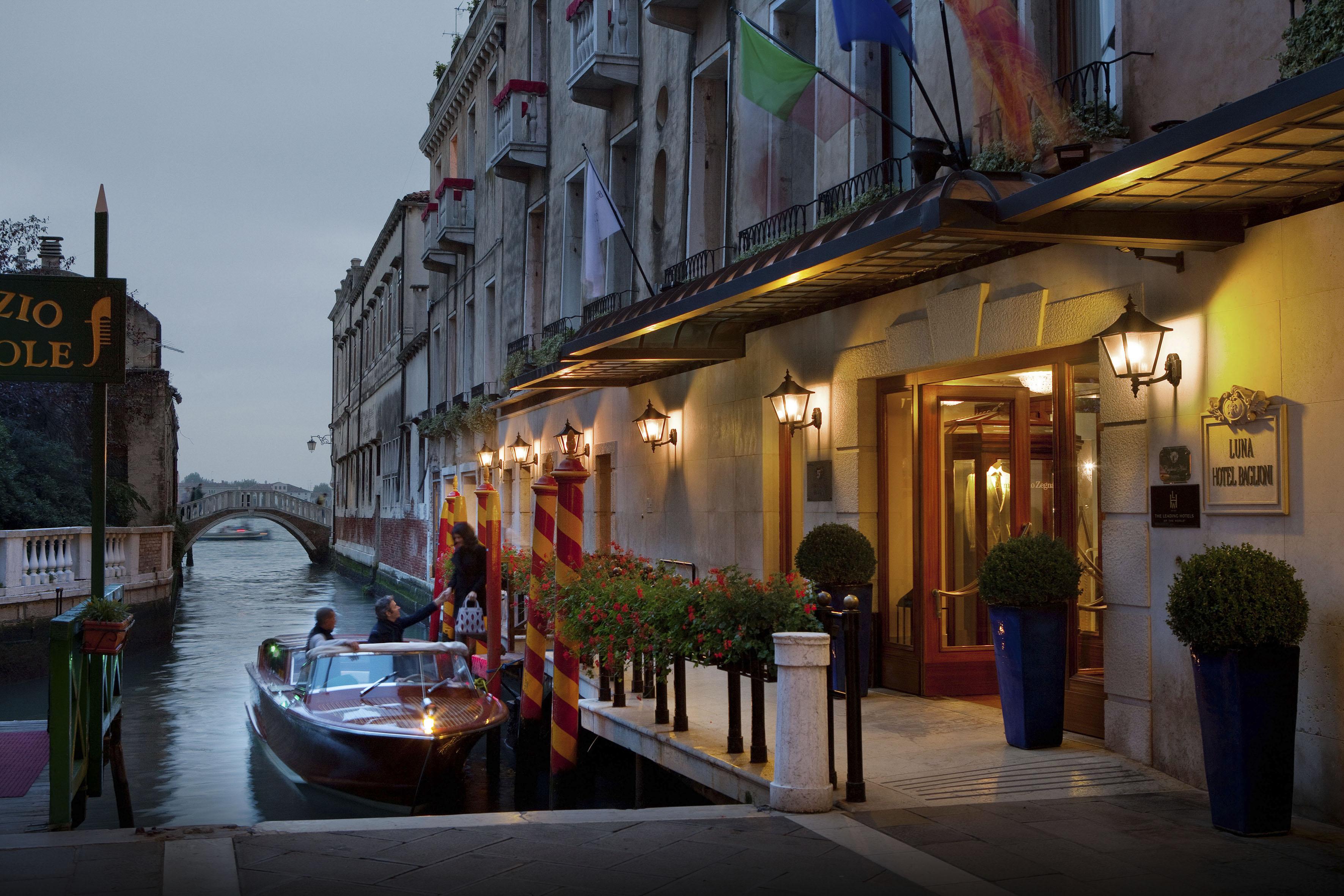 Baglioni Luna - The Leading Of The World